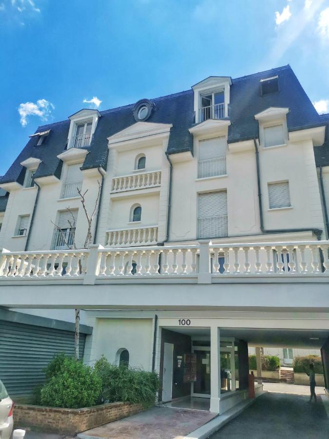 Apartament Le 100 Brossolette Noisy-le-Grand Zewnętrze zdjęcie